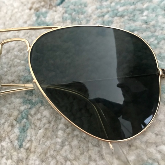 Ray-Ban Classic Aviators - Picture 7 of 8